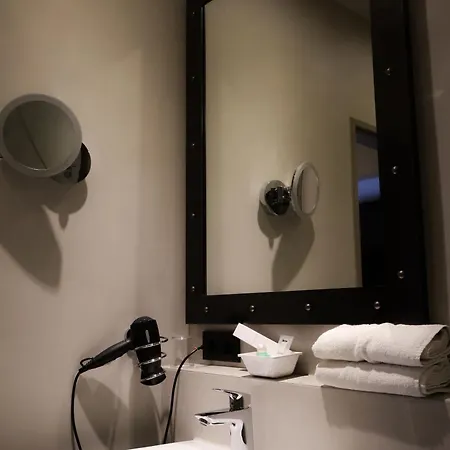Alexxanders Hotel & Boardinghouse, Restaurant Хемниц Номер фото