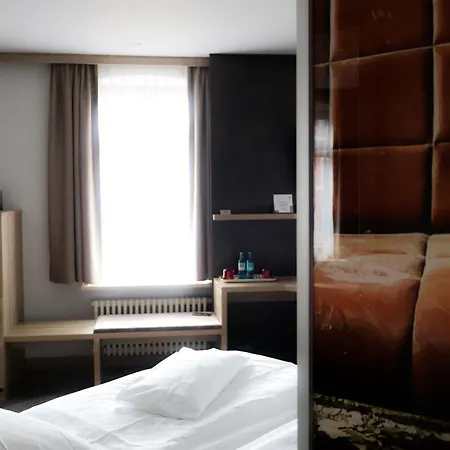Alexxanders Hotel & Boardinghouse, Restaurant Хемниц Номер фото